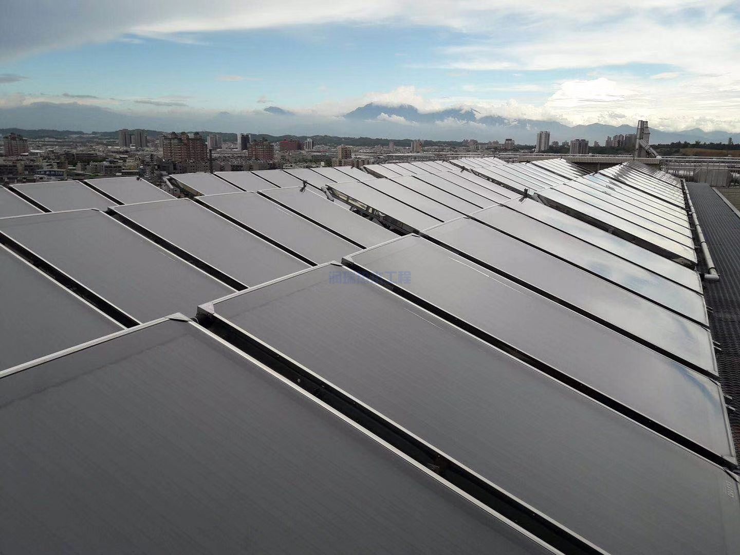 平板太陽(yáng)能集熱器